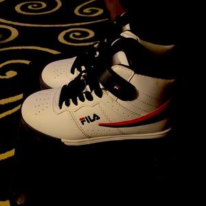 Never worn Fils Size 13 in boy’s